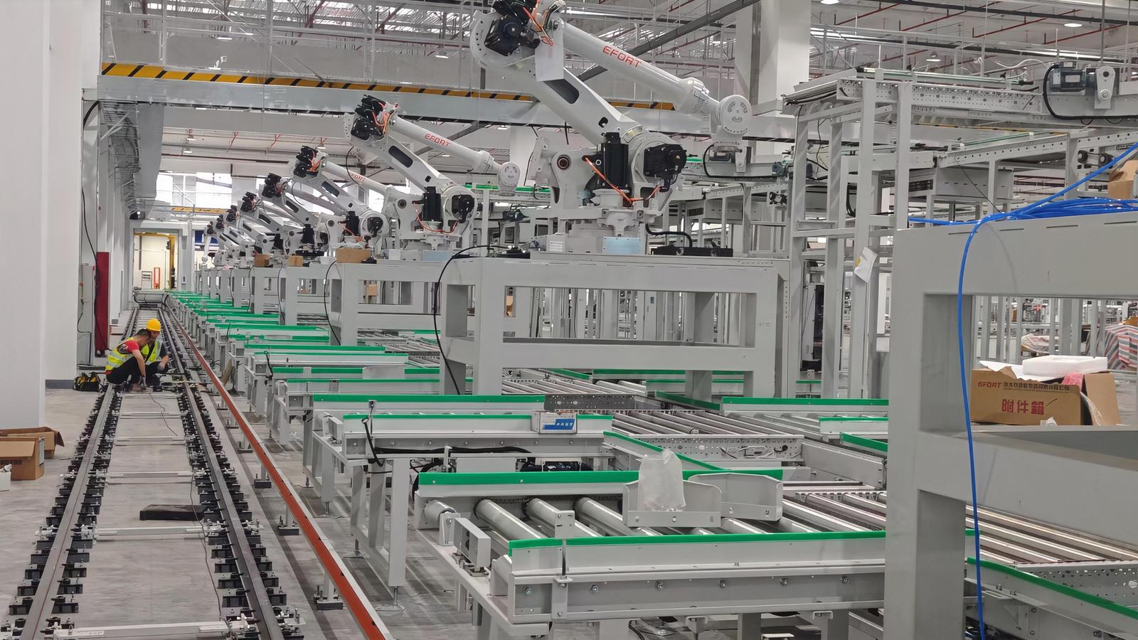 Custom robotic handling system